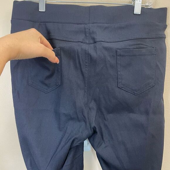 NEW!JVINI | Distressed| 2XLarge| Jegging| Cotton| Lots of stretch| Skinny leg - Picture 11 of 15